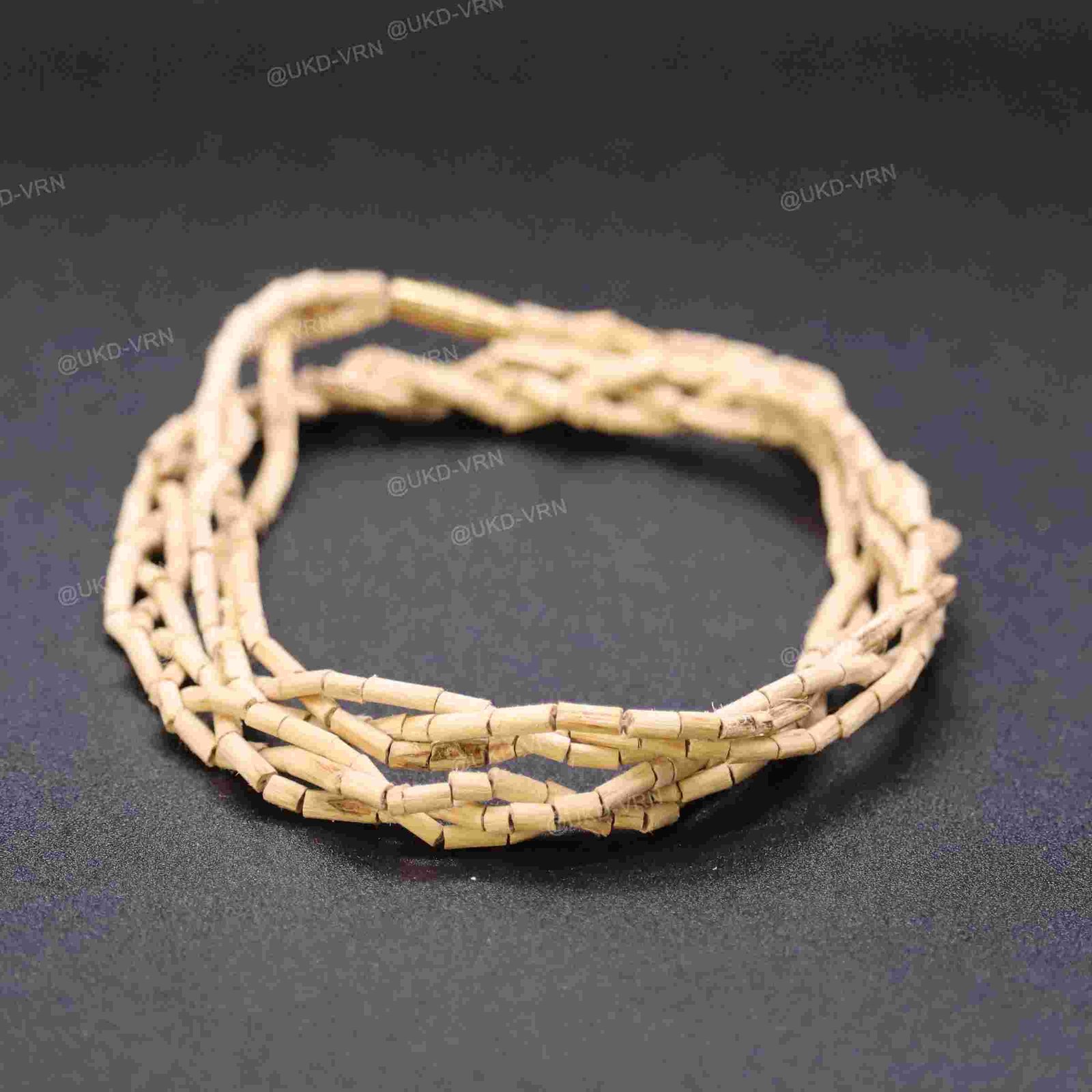 3-Round Cylindrical Tulsi Kanthi